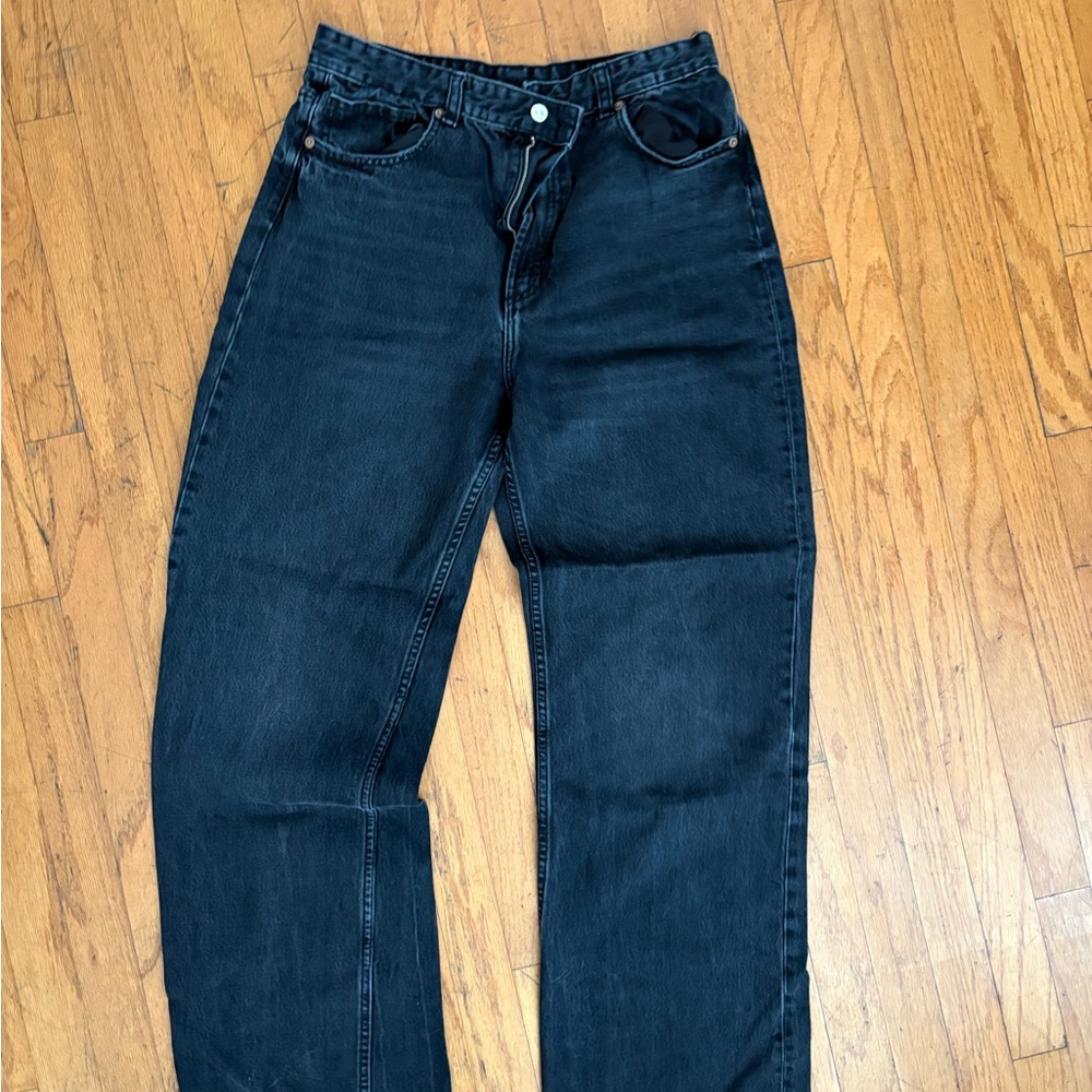 Zara Women’s Relaxed Jeans